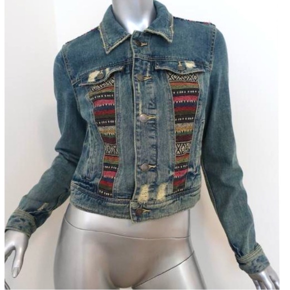 FREE PEOPLE boho style Aztec Baja distressed denim jacket. - Picture 3 of 5